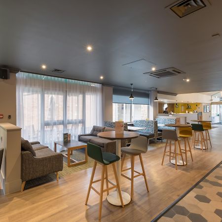 Holiday Inn Swindon By Ihg Экстерьер фото