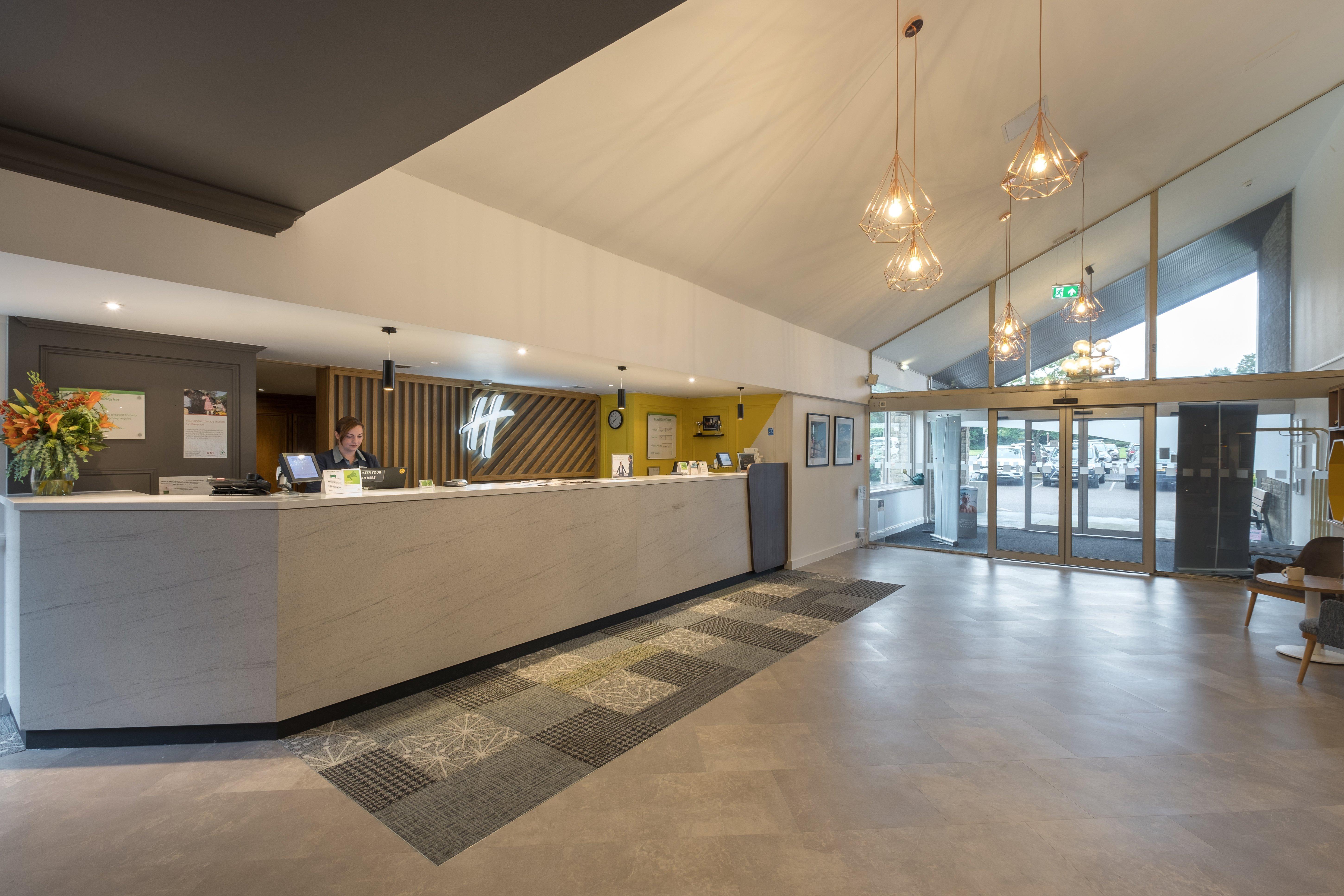 Holiday Inn Swindon By Ihg Экстерьер фото