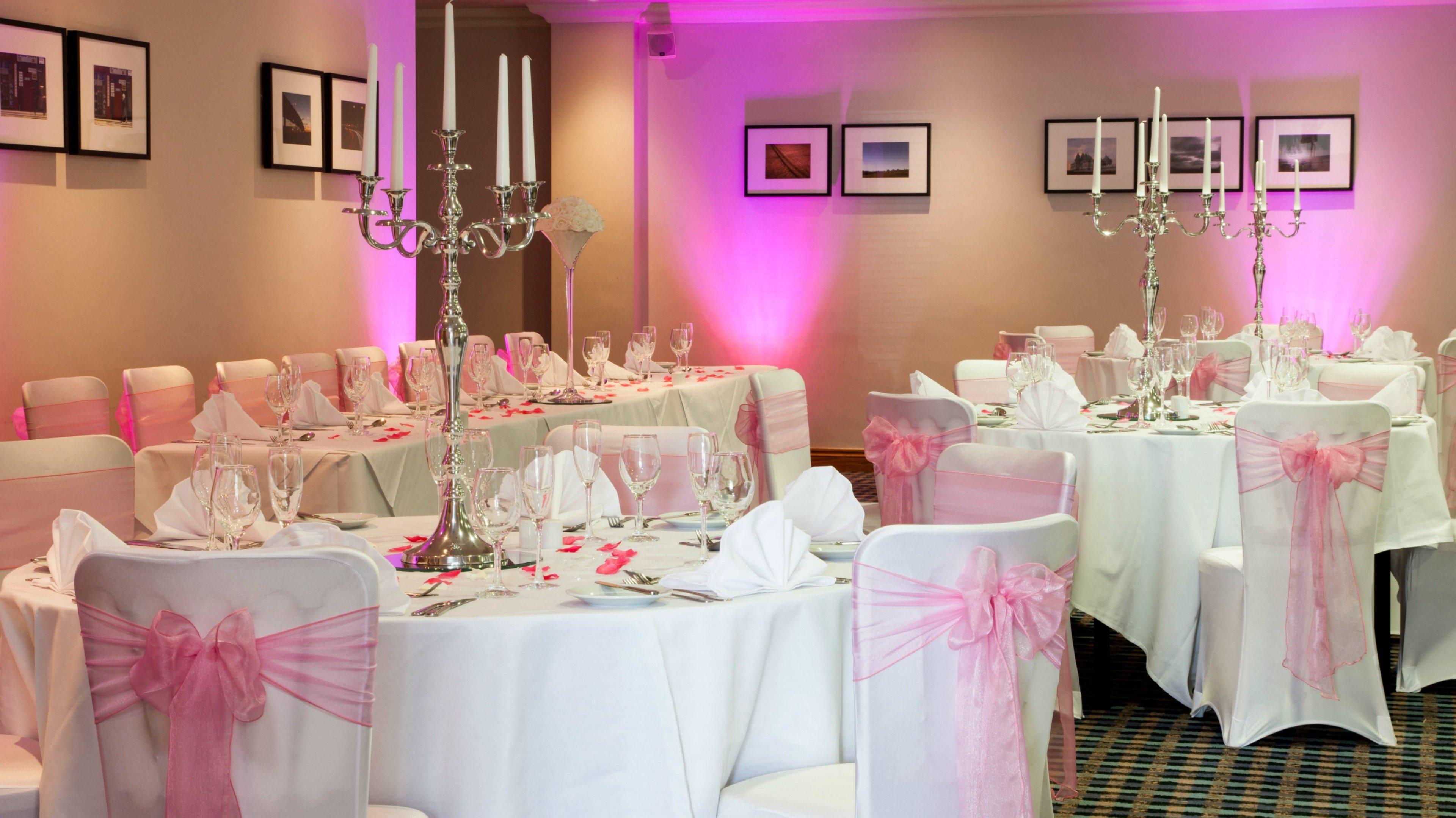 Holiday Inn Swindon By Ihg Экстерьер фото