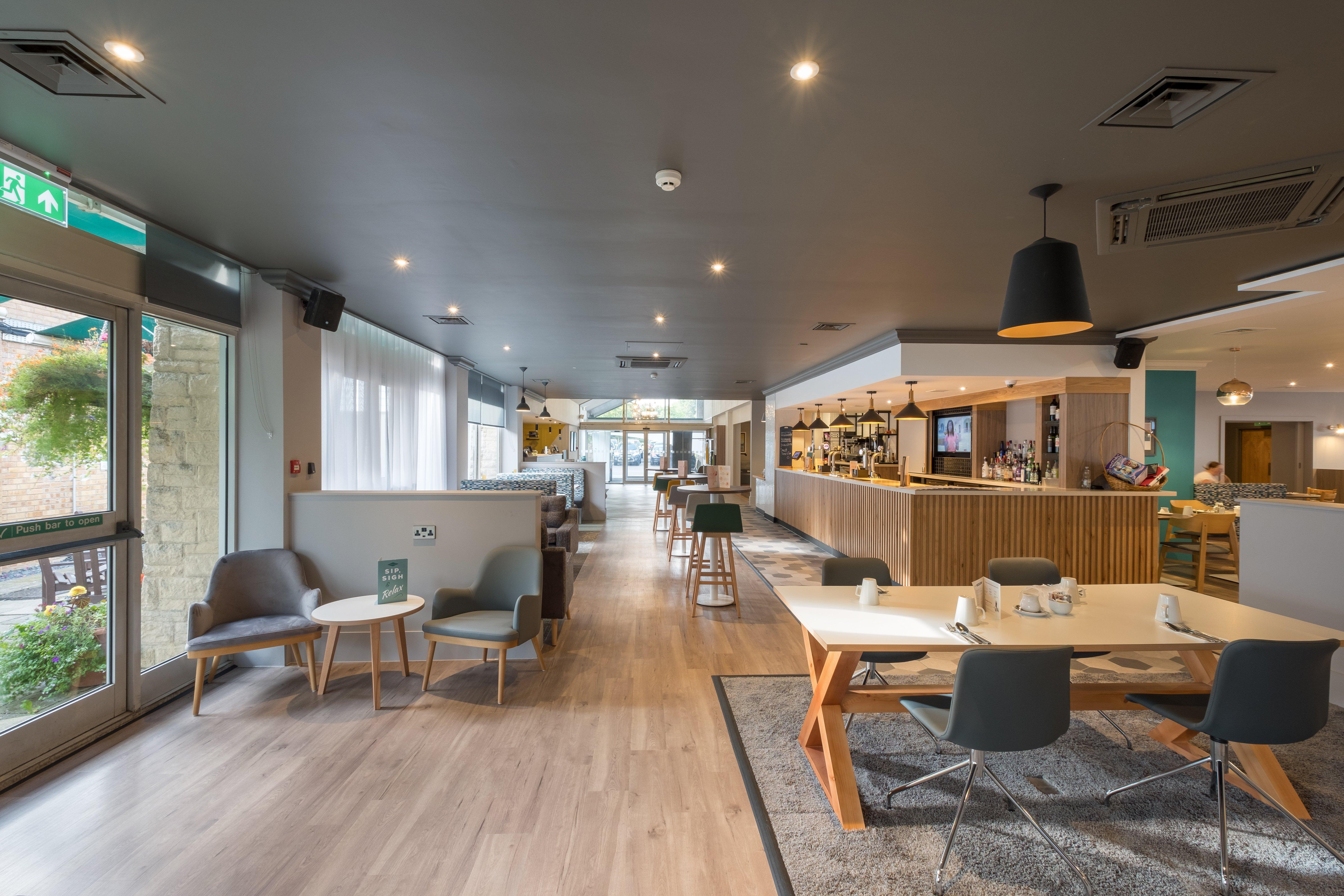 Holiday Inn Swindon By Ihg Экстерьер фото