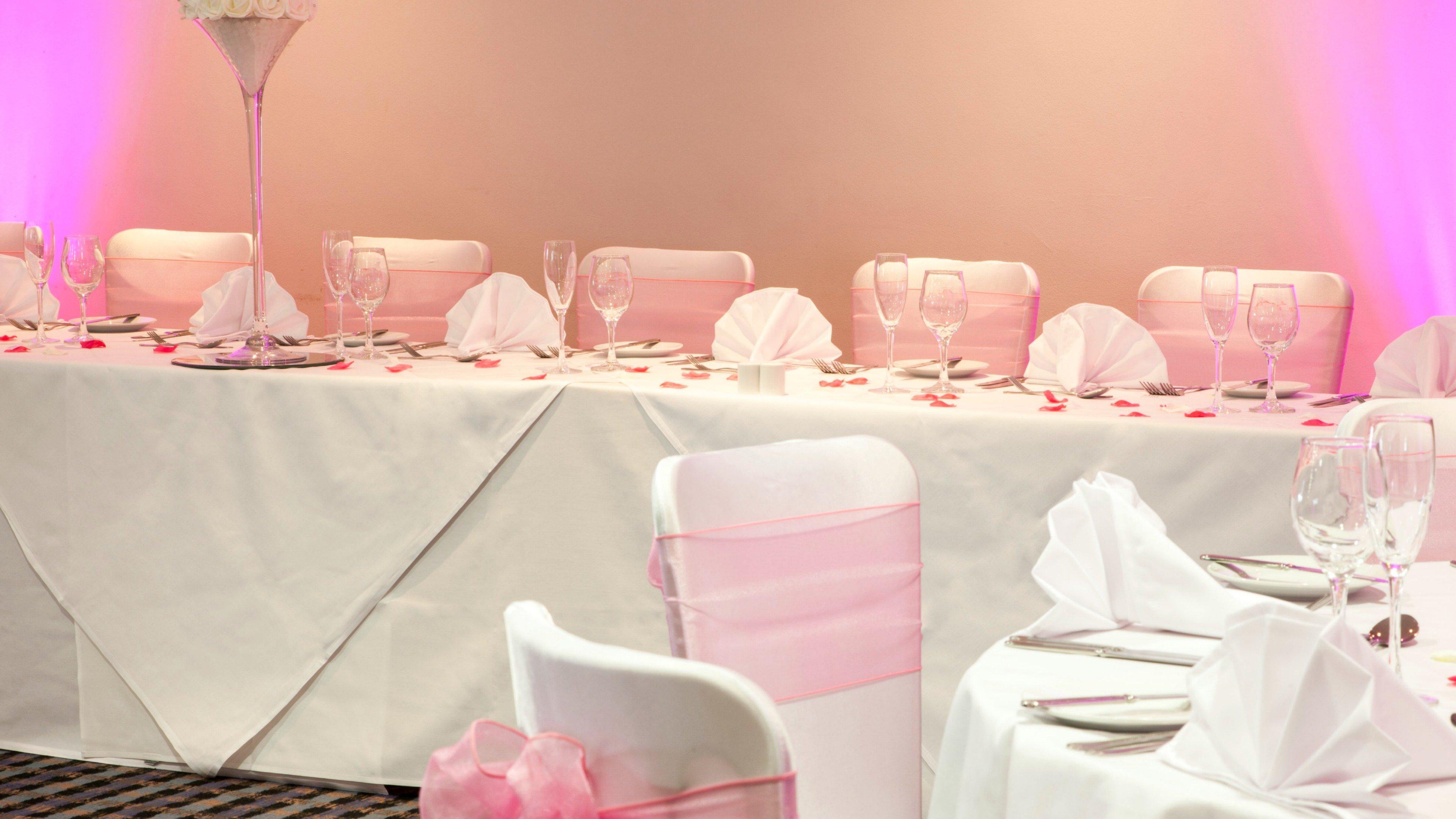 Holiday Inn Swindon By Ihg Экстерьер фото