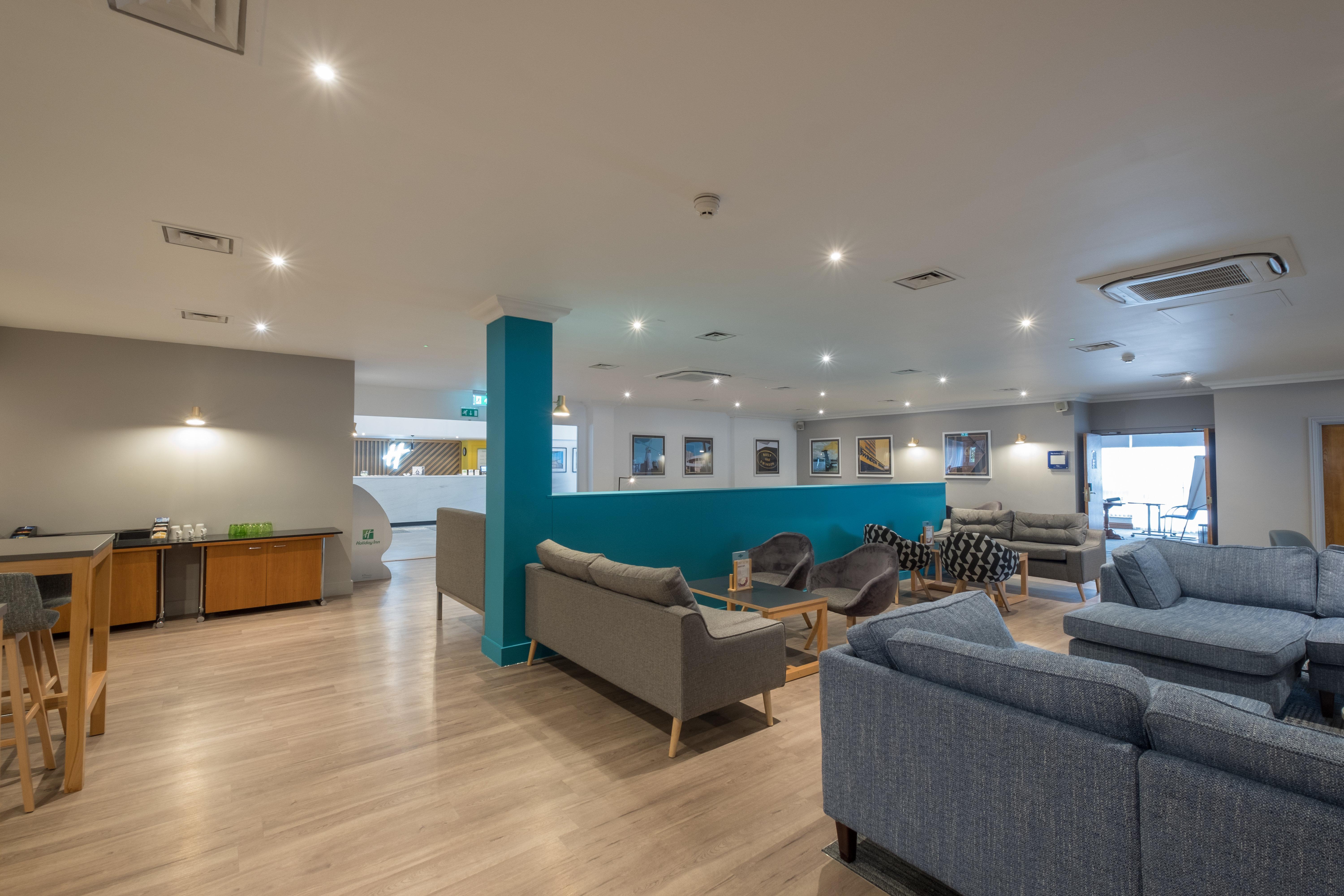 Holiday Inn Swindon By Ihg Экстерьер фото
