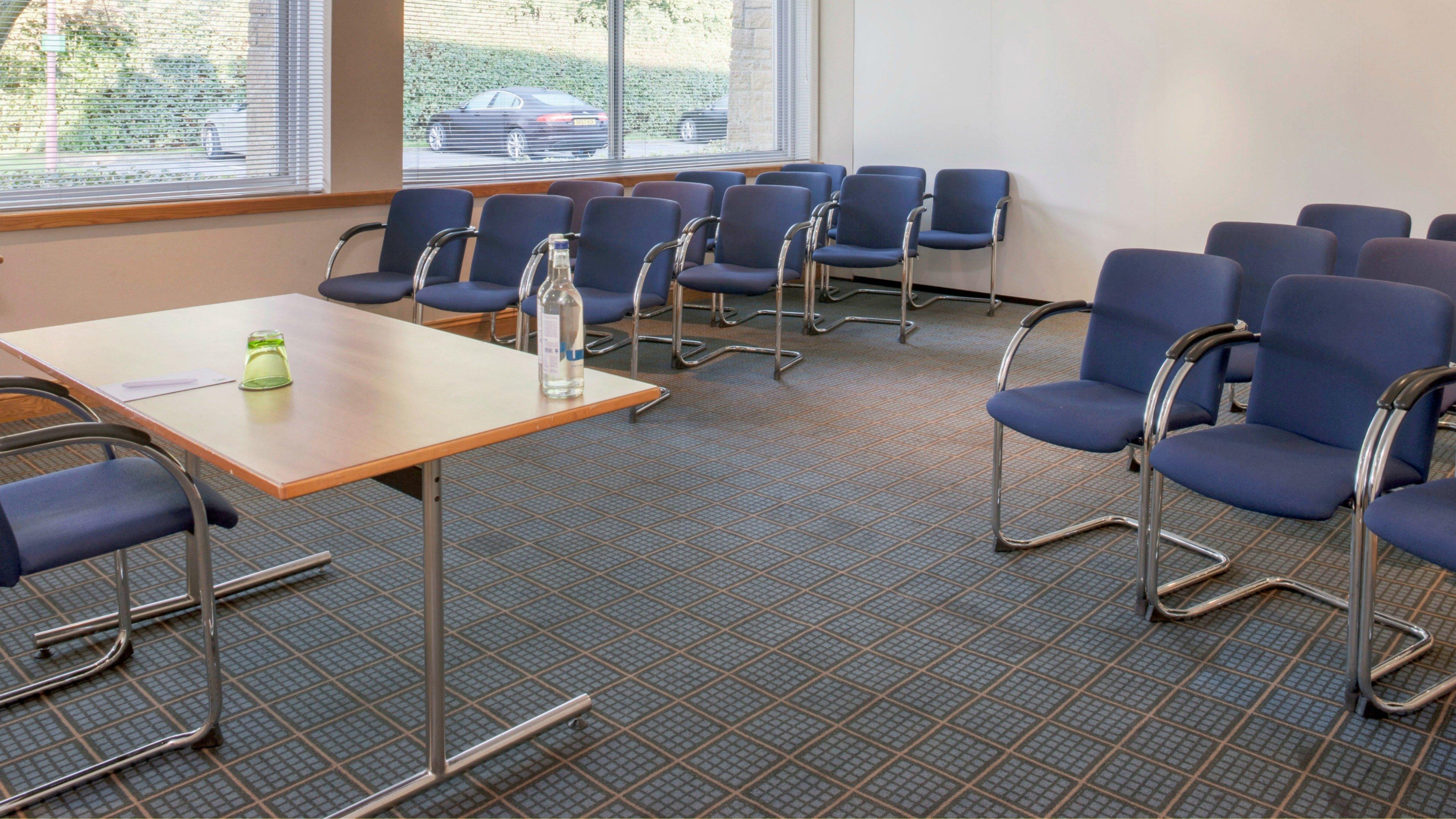 Holiday Inn Swindon By Ihg Экстерьер фото
