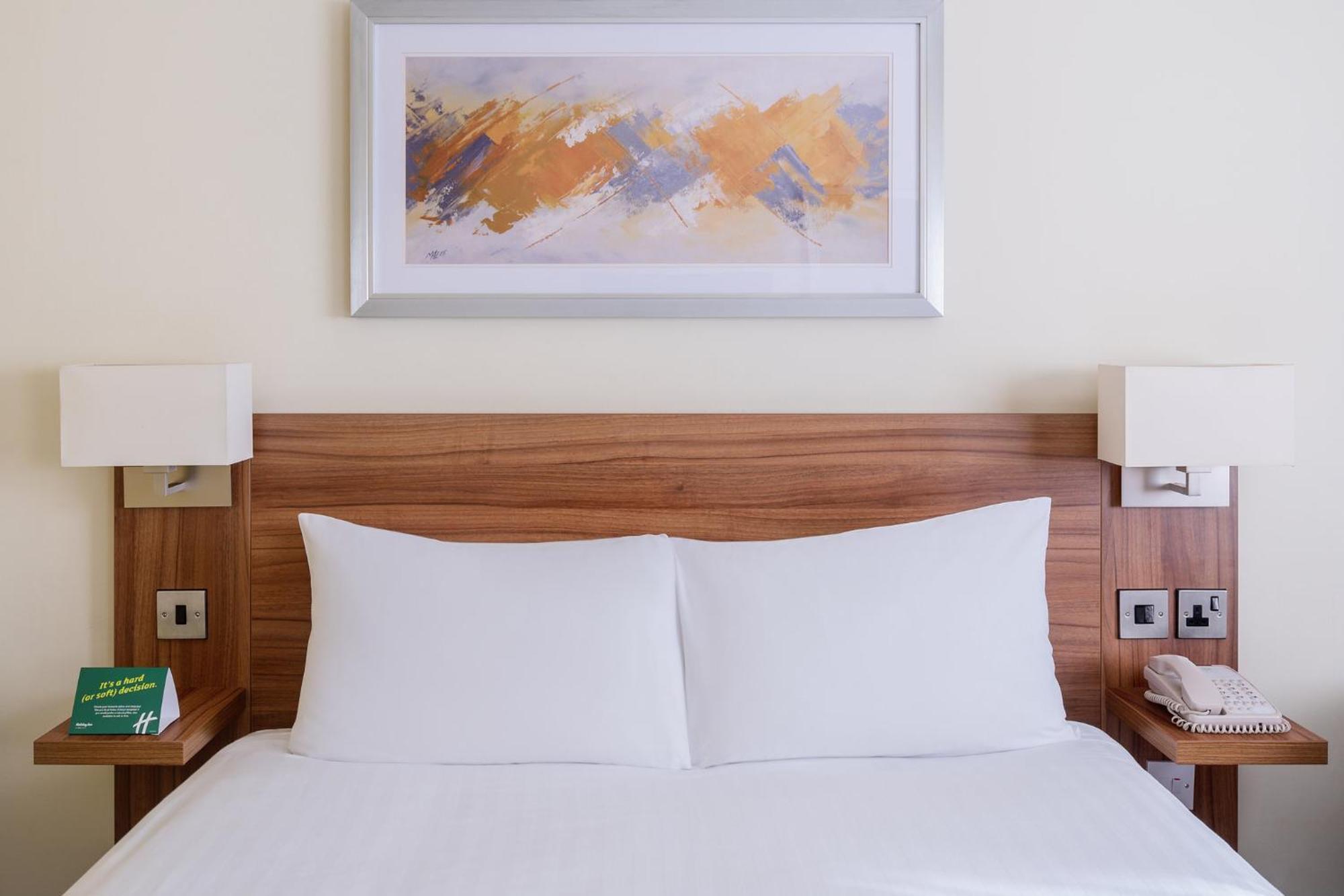 Holiday Inn Swindon By Ihg Экстерьер фото