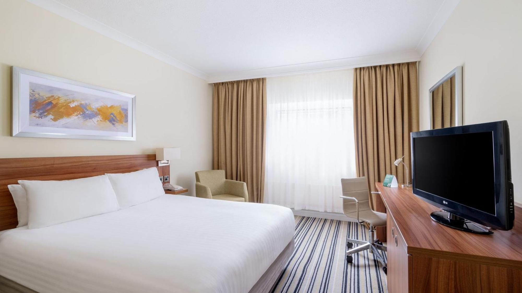 Holiday Inn Swindon By Ihg Экстерьер фото