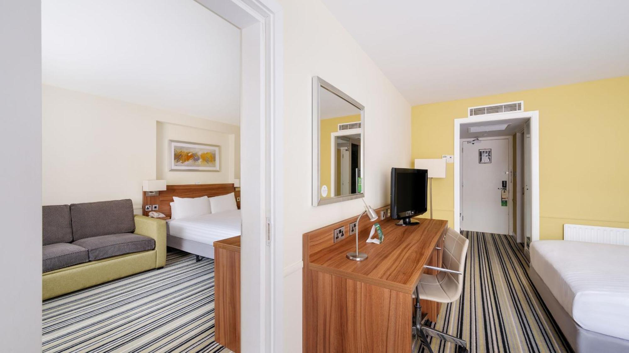 Holiday Inn Swindon By Ihg Экстерьер фото